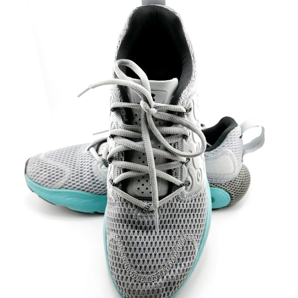 Under Armour HOVR Revenant Women's Size 10
